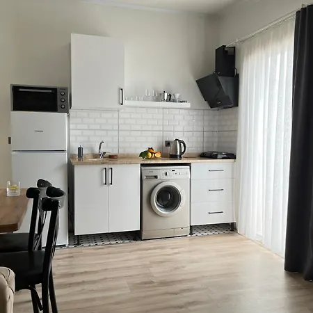 Aparthotel Aden Pet 4*